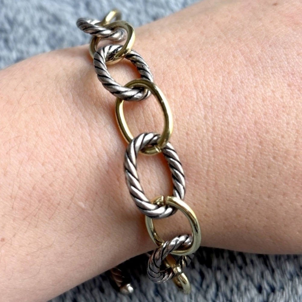 Unbranded Womens Link Bracelet 8.5in Silver Gold Metal Twisted Cable Toggle